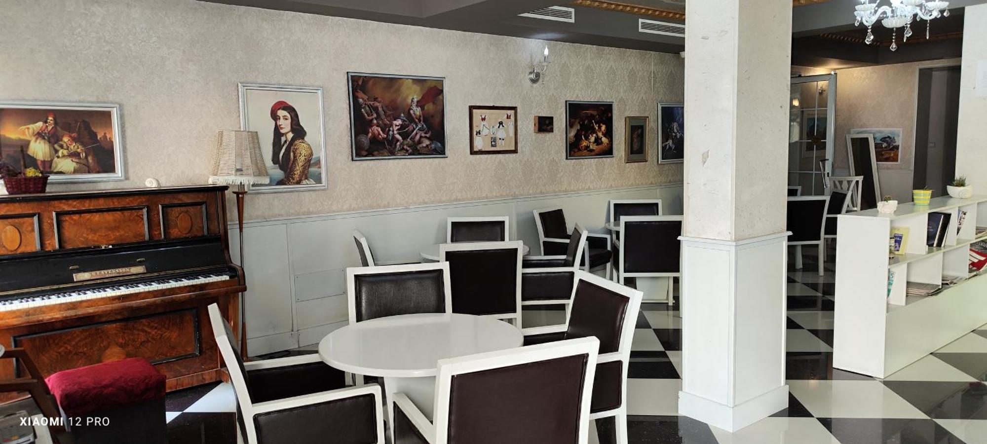 Hotel Kastria Tirana Zewnętrze zdjęcie