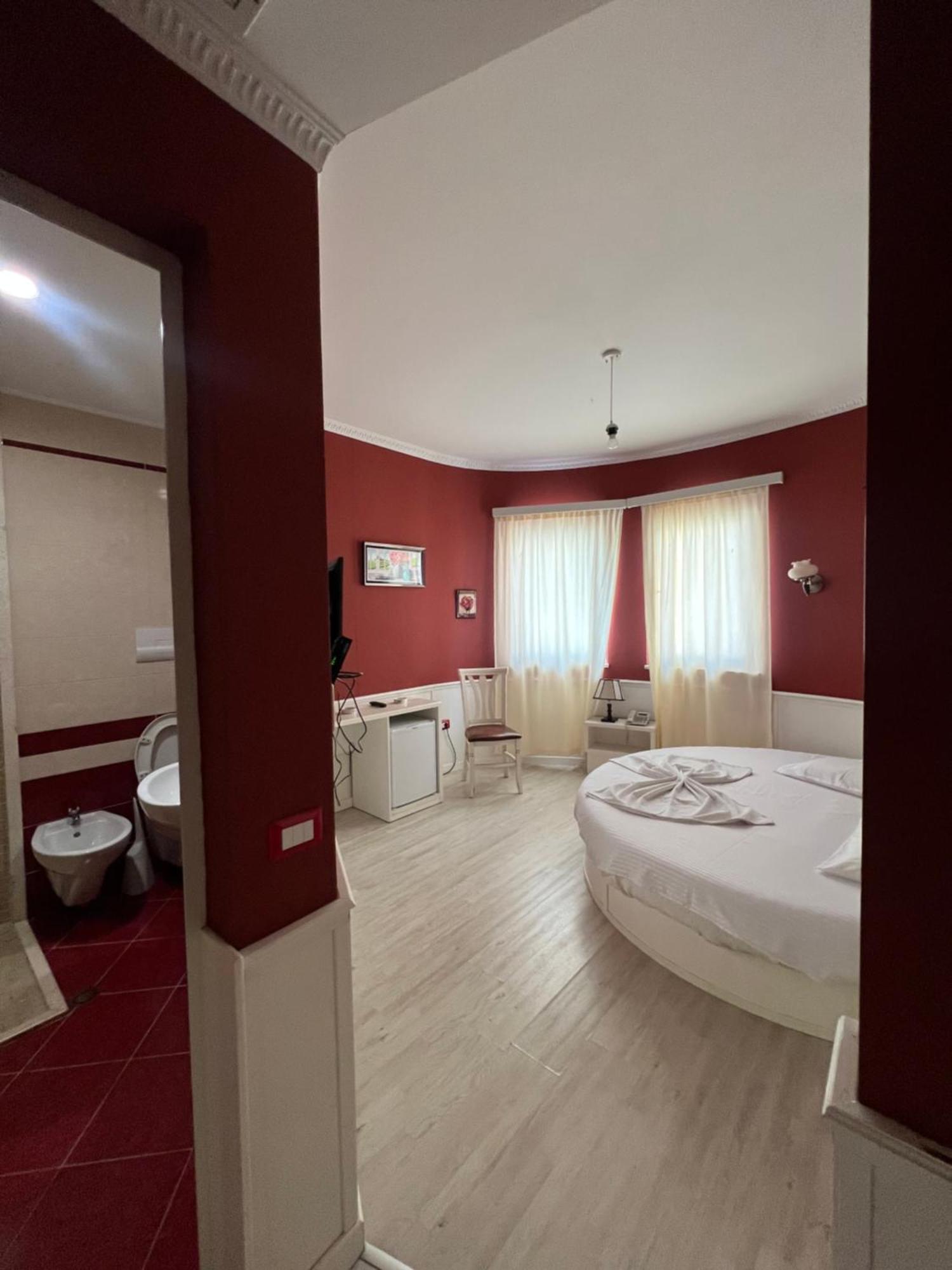 Hotel Kastria Tirana Zewnętrze zdjęcie