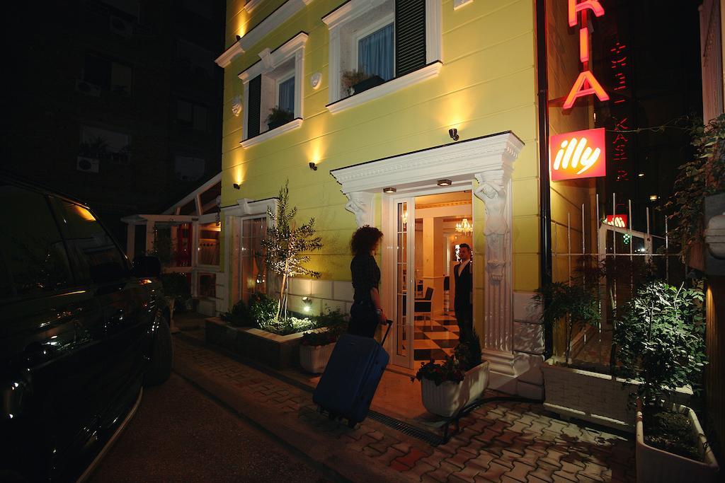 Hotel Kastria Tirana Zewnętrze zdjęcie
